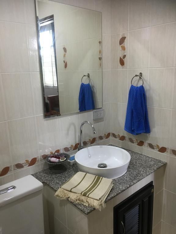 רוי אט Homestay568 מראה חיצוני תמונה